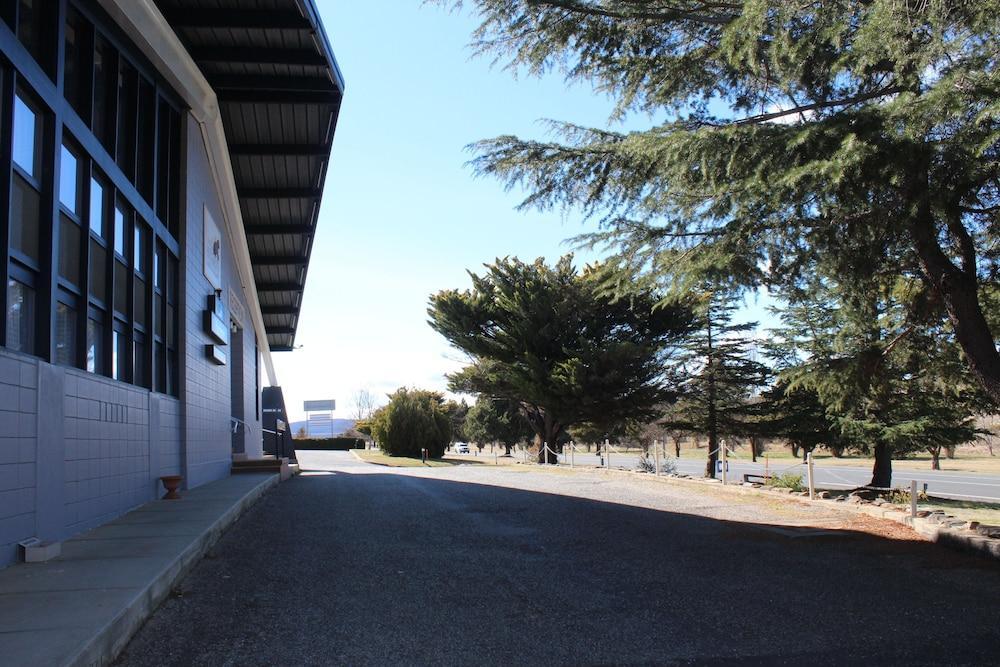 Snow Season Motor Inn Cooma Dış mekan fotoğraf